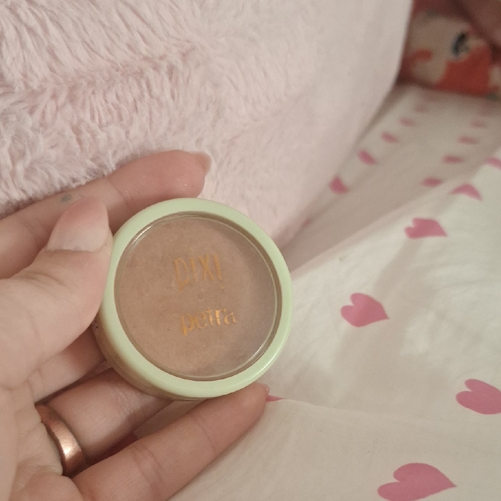 Pixi by Petra Blush
